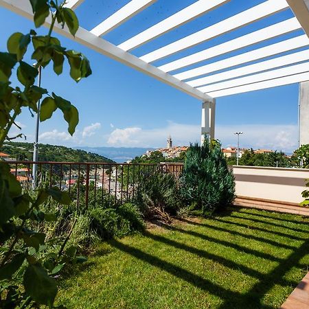 Villa Mirela Apartment Vrbnik Exterior foto