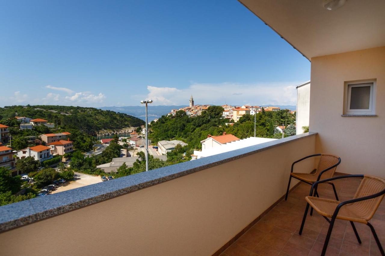Villa Mirela Apartment Vrbnik Exterior foto